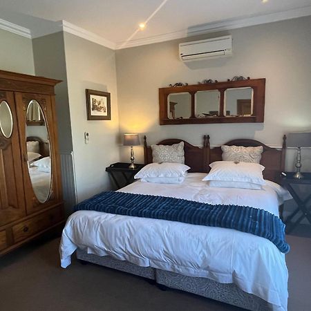 La Pension Guest House Oudtshoorn Exterior photo